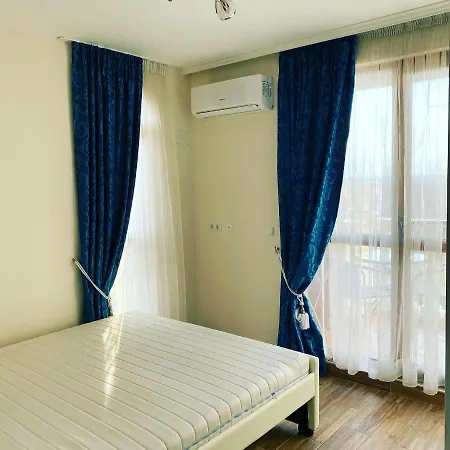 Cascadas Family Resort شقة *